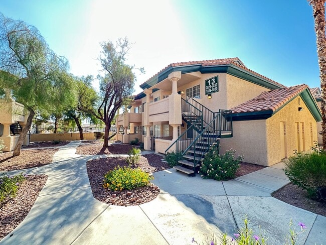 Building Photo - Rock Springs Vista Unit 2030 Rental
