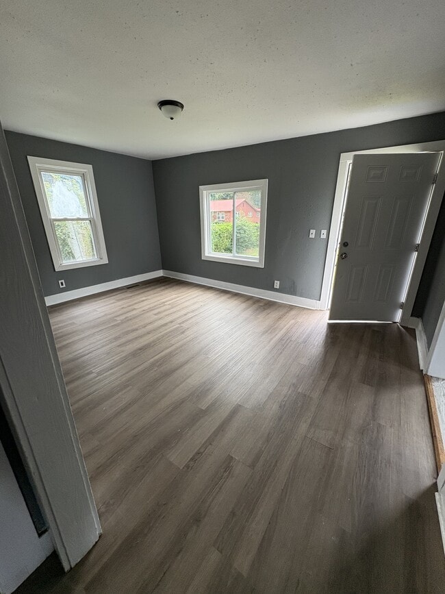 Photo - 611 Belle Vista Ave