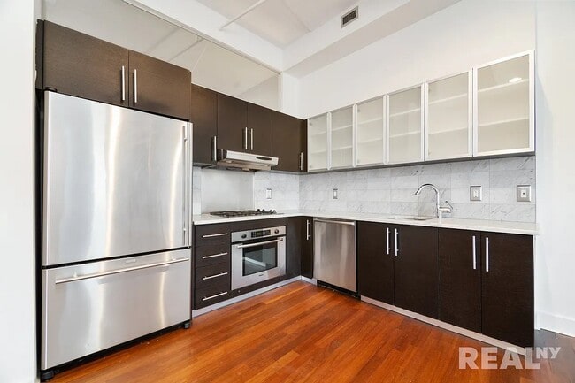 Photo - 99 Gold St Unit 3D