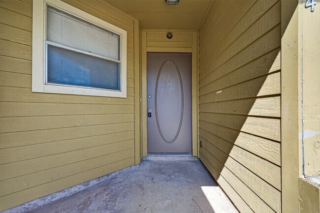 Photo - 18614 Andalusian Dr