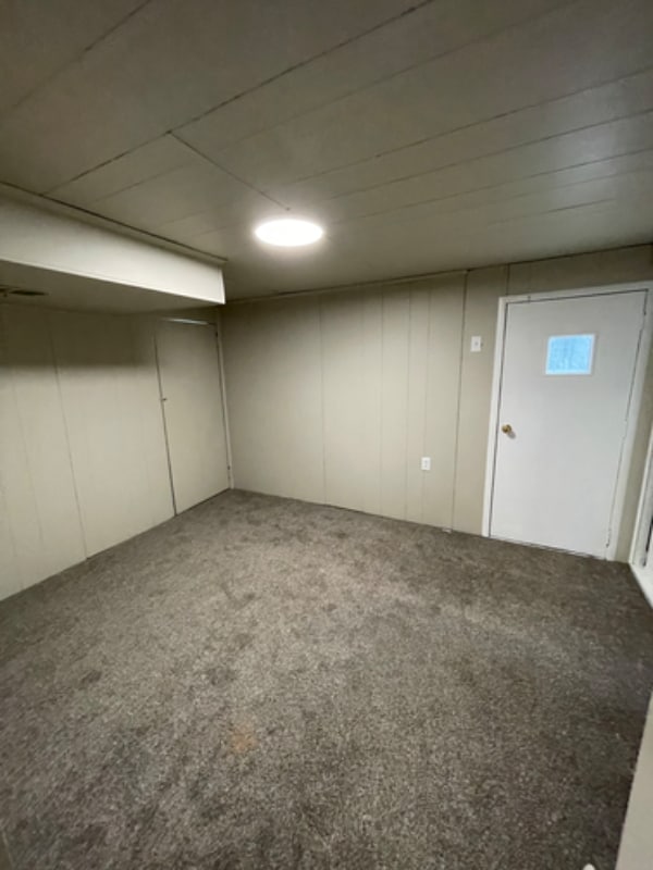 Photo - 1247 Leishman Ave