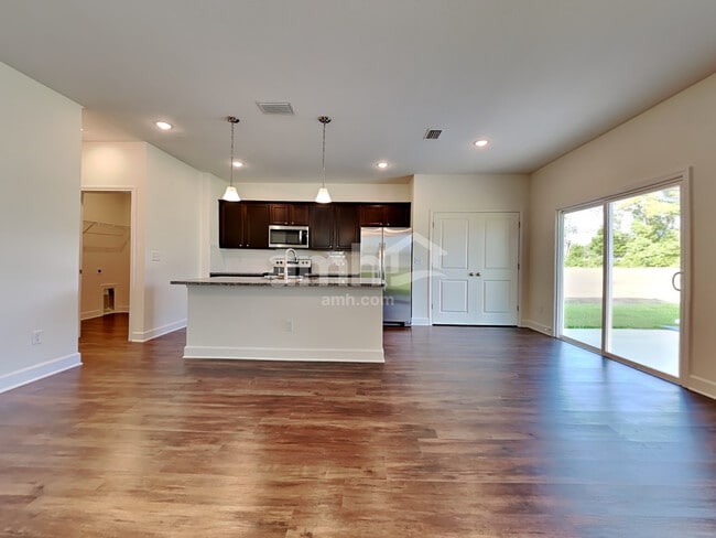 Photo - 962 Tan Tara Trl