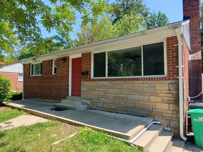 Photo - 1937 Lebanon St