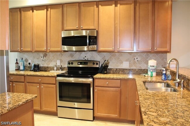 9735 Acqua Ct Unit 611