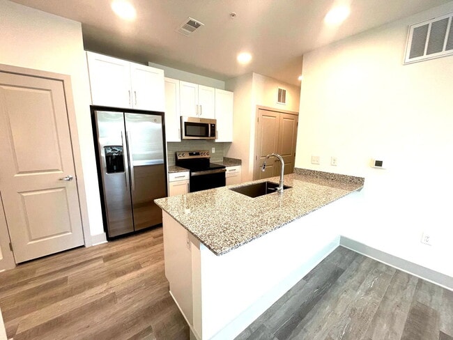 Building Photo - 8101 Blue Goose Rd Unit 01145