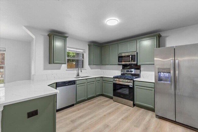 Photo - 5940 Silver Screen Dr