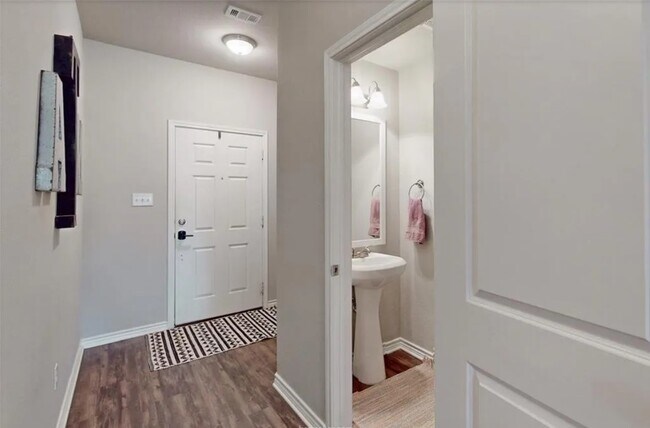 Photo - 2836 Papa Bear Dr