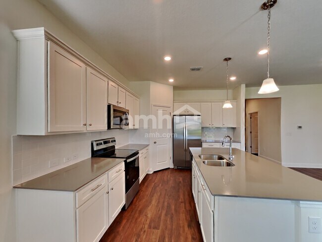 Photo - 27611 St Andrews Ave