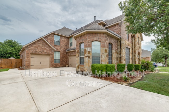 Photo - 5318 Statice Hunt