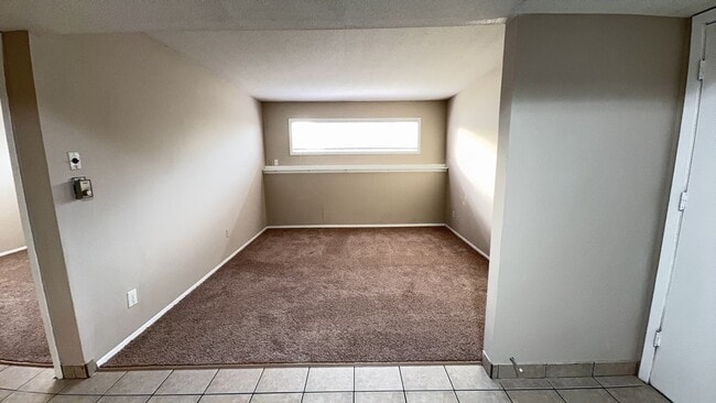 Photo - The Oaks Apartments