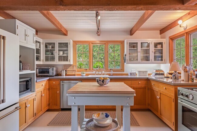 Photo - 1427 Tunnel Rd House