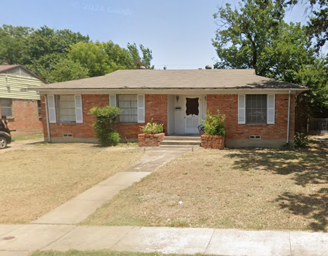 3 Bed 2 Bath Brick Home with Laundry Hooku... - 3 Bed 2 Bath Brick Home with Laundry Hooku...