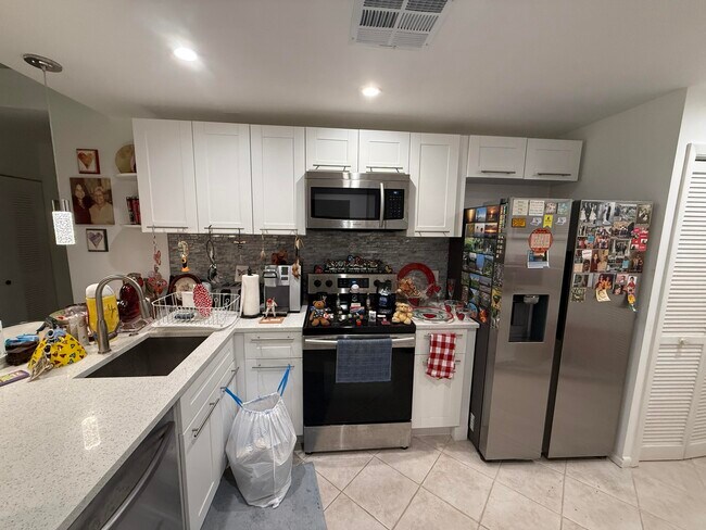 Building Photo - 7508 La Paz Blvd Unit 107