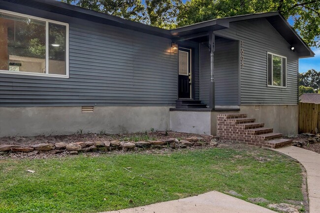 Photo - 4BR/3BA Updated Home – Quiet Cove + Fenced Yard!
