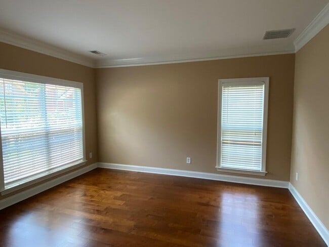 Photo - 5855 Branch Valley Way