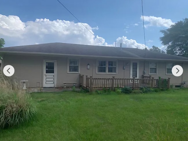 Photo - 2829 Hillside Dr