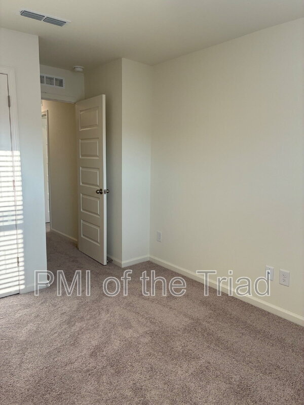 Photo - 182 Parker Ln