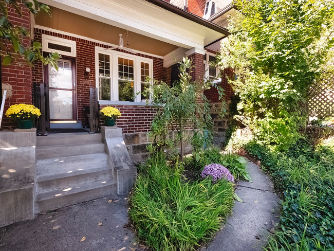 Photo - 2834 Shady Ave Townhome