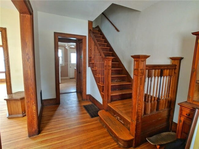 Photo - 1208 S Plymouth Ave Unit 1208