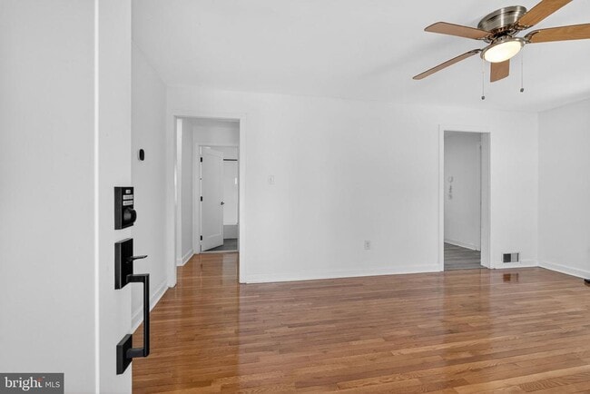 Photo - 5831 33rd Ave