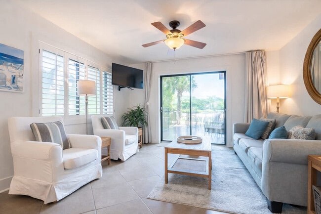 Building Photo - 85 Folly Field Rd