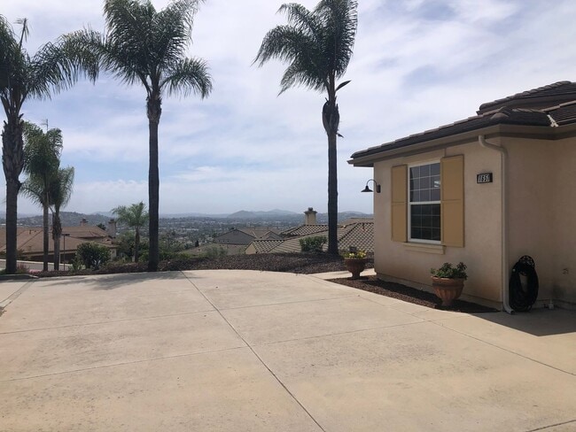 1651 Daybreak Pl