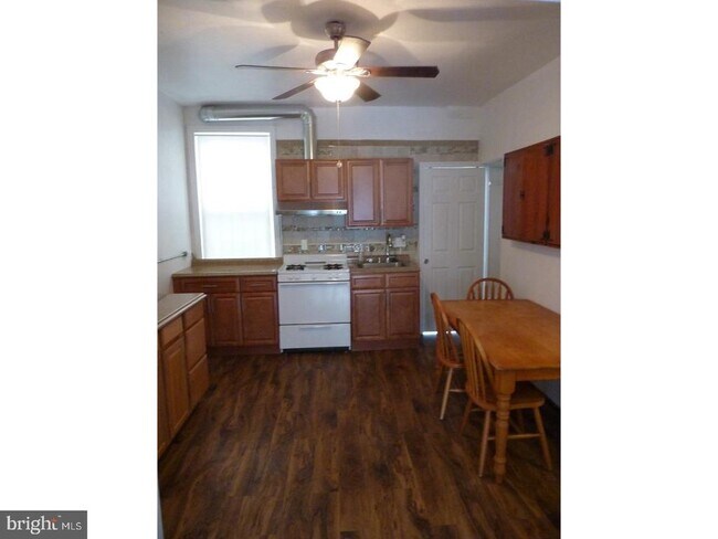 Photo - 428 N 31st St