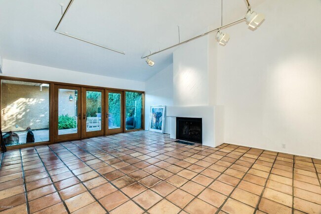 Photo - 7239 E Valley View Rd