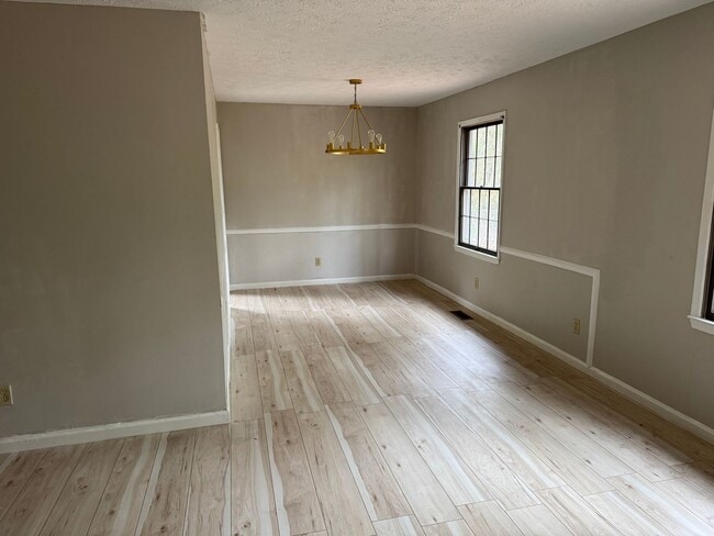 Photo - 4315 Greenbrier Dear Rd