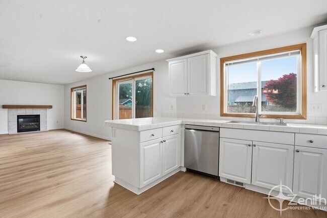 Photo - 10516 NE 113th Ave