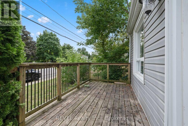 Photo - 229 Morton St