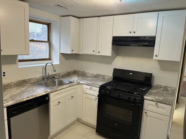 Photo - 151 Bigelow St