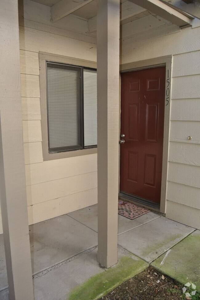 Building Photo - Downstairs 2 Bedroom, 1 Bathroom Hercules ... Rental