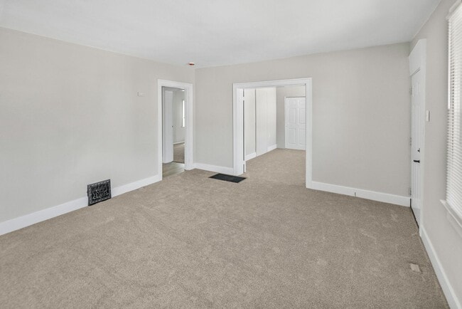 Photo - 302 N High St Unit B - Lower