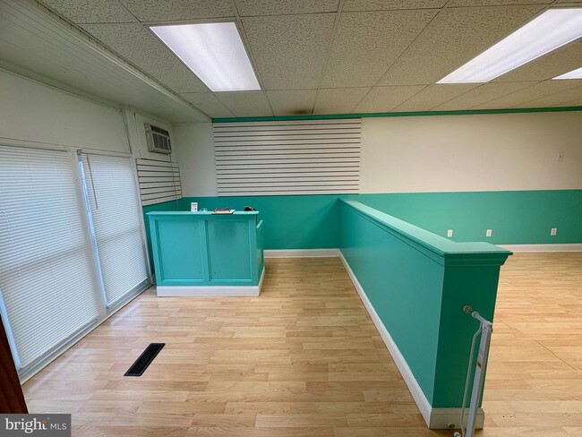 Photo - 3002 N Centre St