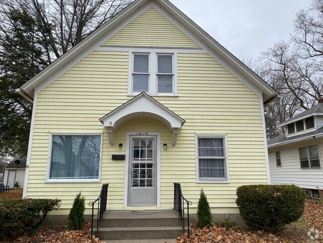 Building Photo - 1417 S 12th St Rental