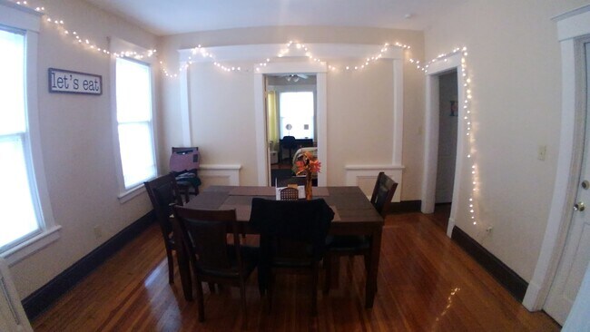 Photo - 522 Morris St