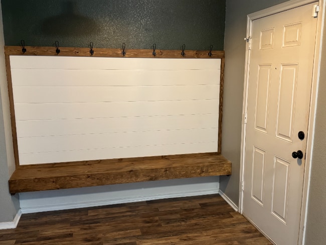 Photo - 1988 Helmoken Falls Dr