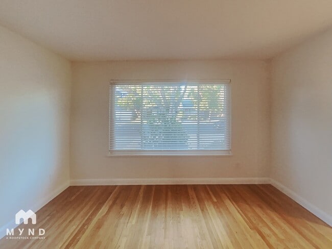 Photo - 3324 Longview Rd