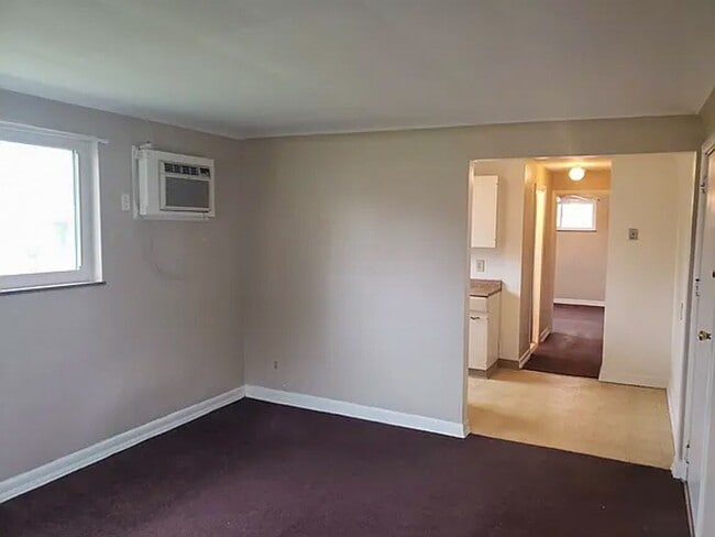 Photo - 7598 Boleyn Dr Unit 4