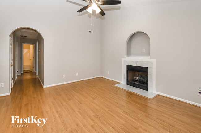 Photo - 1904 Duke Adam St