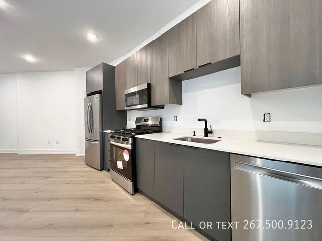 Photo - 2003 Amber St