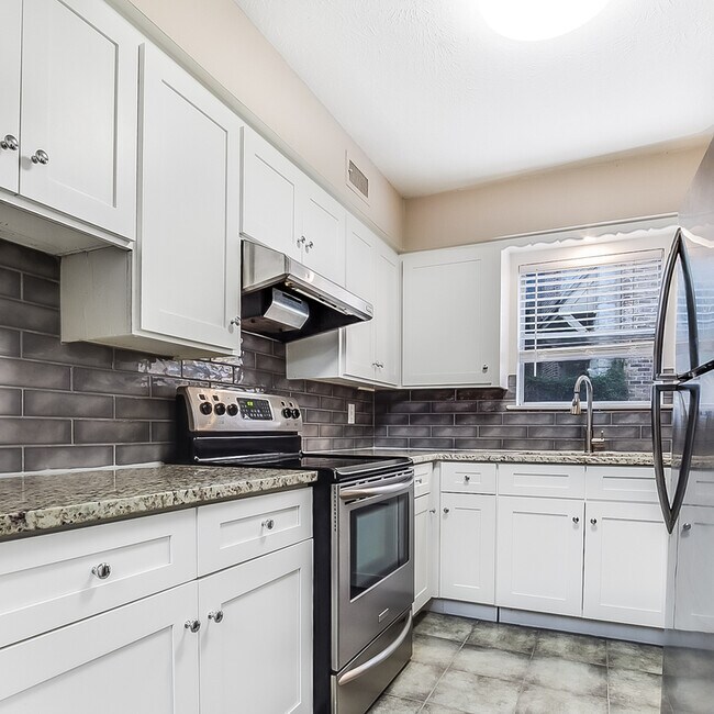 Building Photo - 3903 Hawthorne Ave Unit 101 Rental