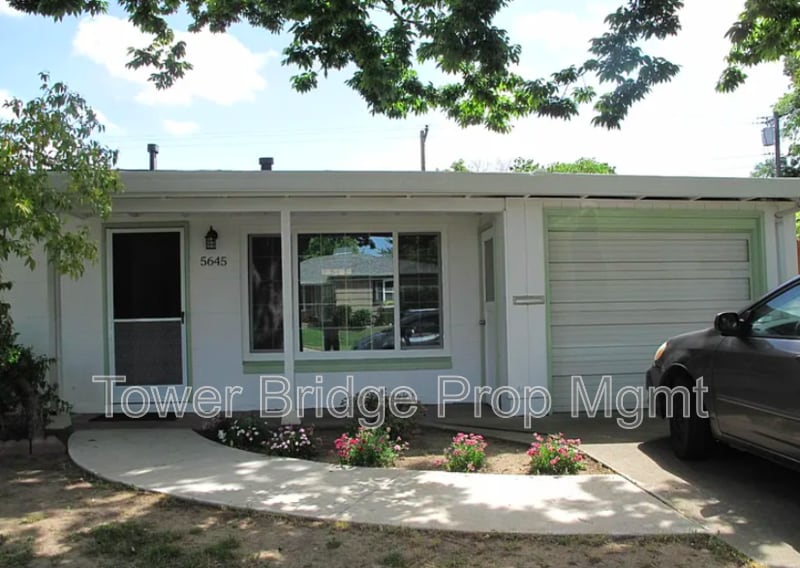 Photo - 5645 Johns Dr House