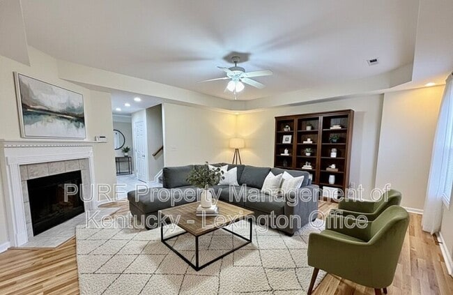 Photo - 1104 Oatlands Park