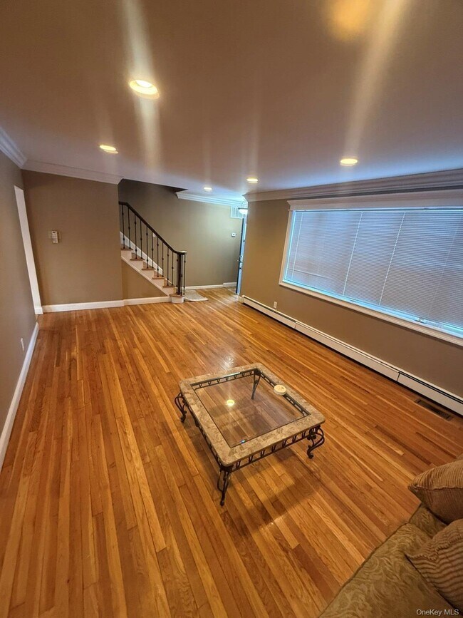 Photo - 396 Chestnut Ave