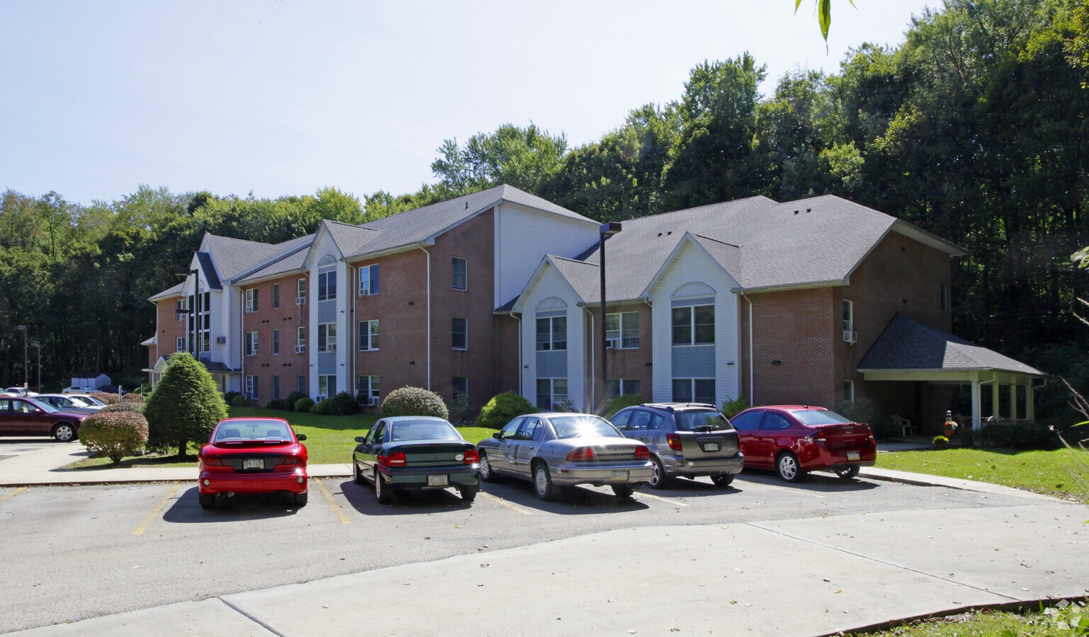 Photo - Greenwood Apartments