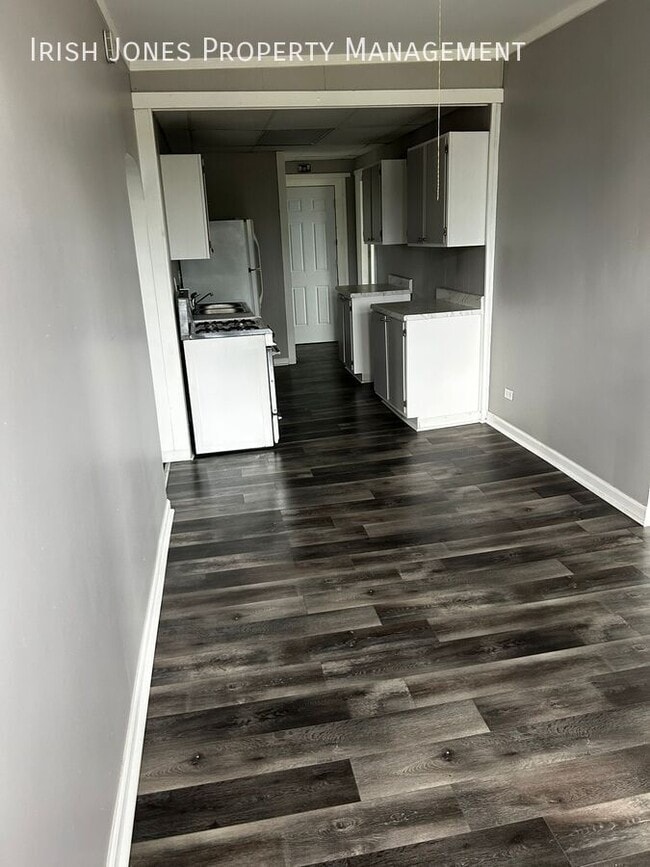 Photo - 1389 Broadway-Apt 2 - ALL UTILITIES INCLUDED! Unit Apt 2 - ALL UTILITIES INCLUDED!