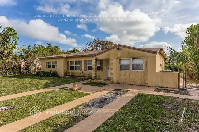 Photo - 457 E Melrose Cir