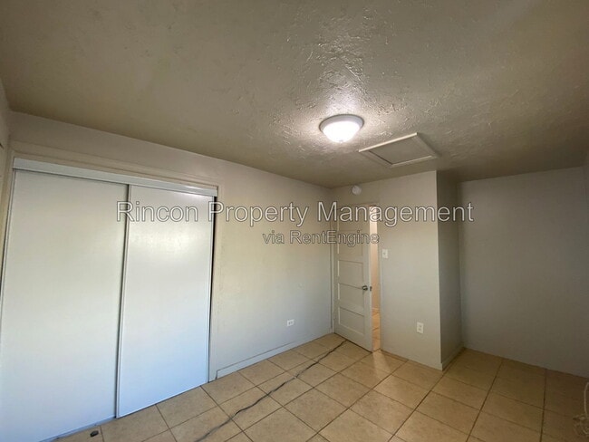 752 W Main St